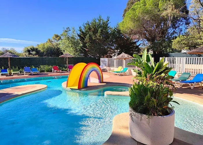 Hotel pres du College: Camping la Croix du Sud