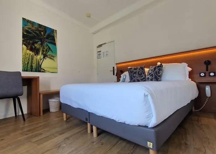 Hotel B Lodge
